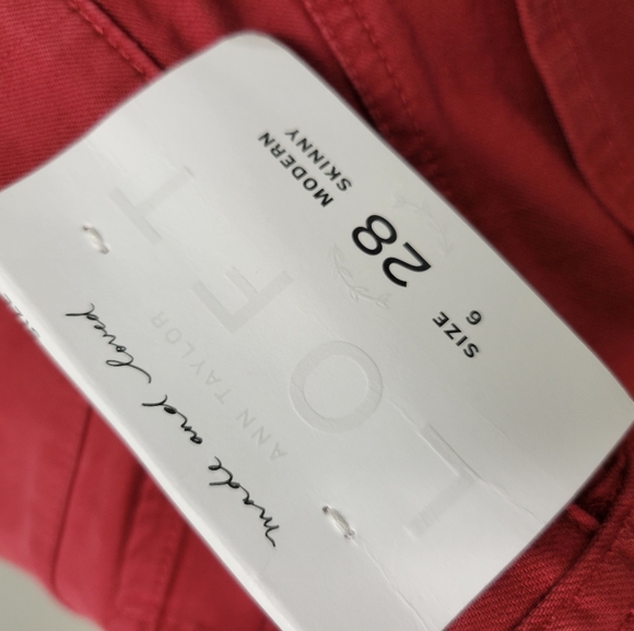 Nwt Made and Loved ANN TAYLOR LOFT  Burgundy Modern Skinny - Picture 2 of 7